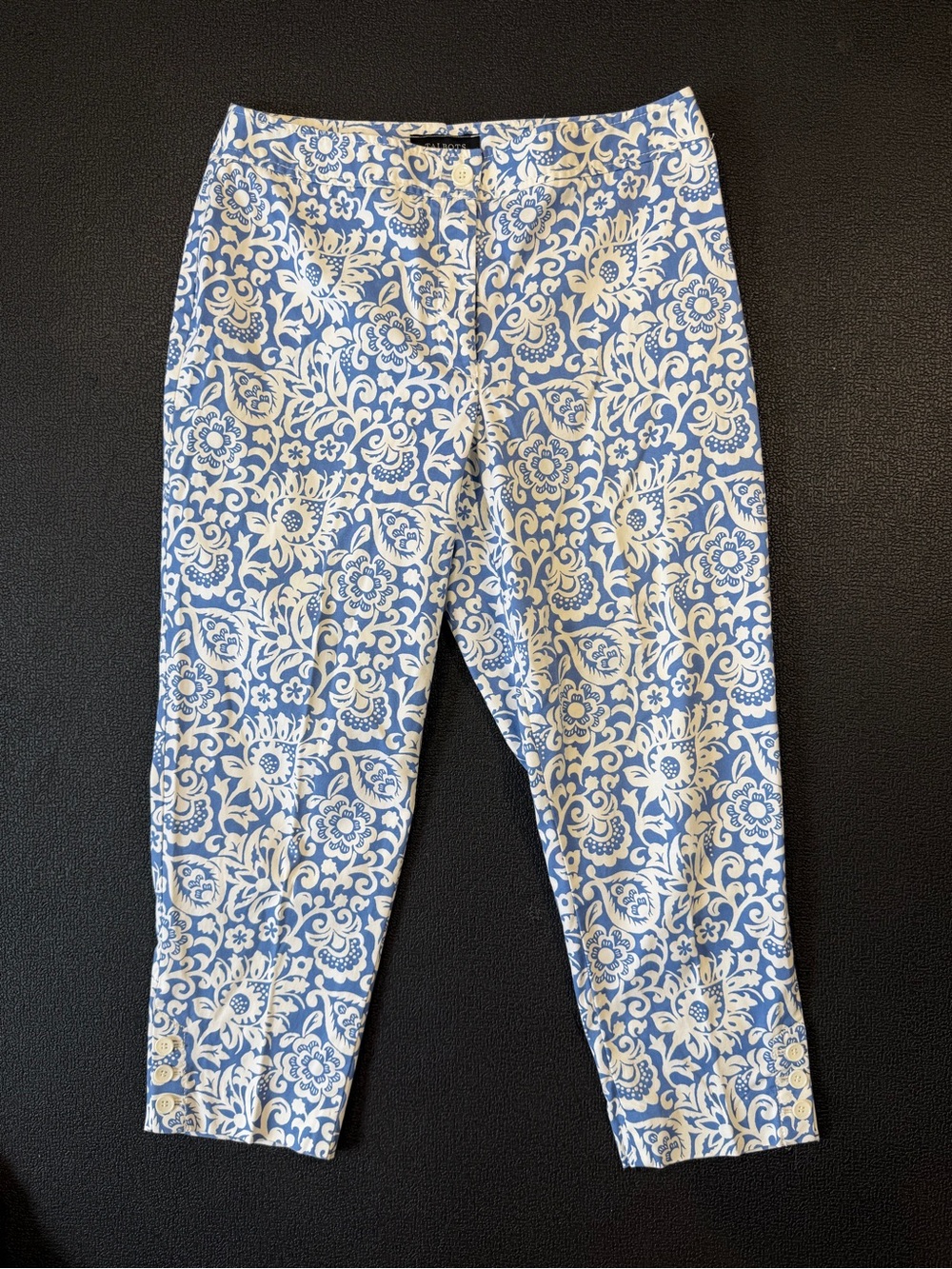 Talbots The Perfect Skimmer Capri Size 12 blue and white Cottagecore grannycore